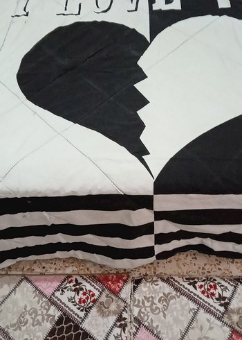 Desenli Siyah Beyaz tek kişilik elyaf yorgan