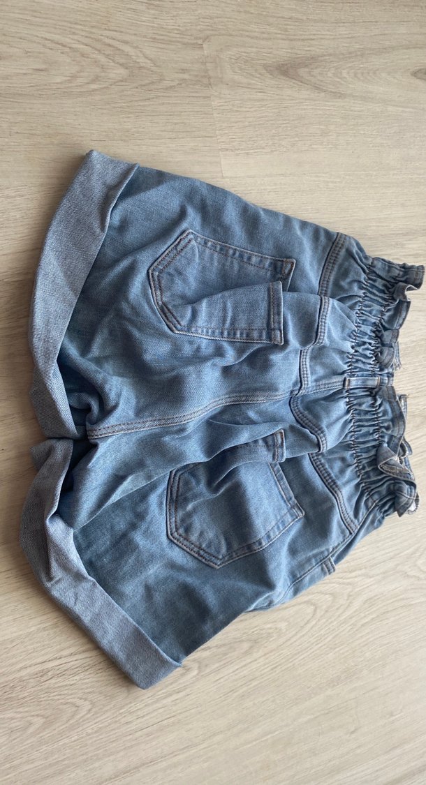 Kadın Beli Lastikli Kot Şort - Görsel 2