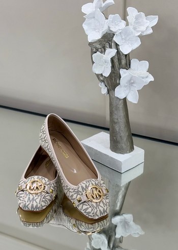 Michael Kors Beyaz Desenli Tokalı Kadın Babet - Görsel 3