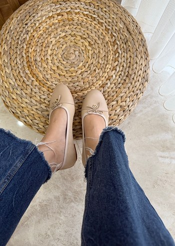 Bej Bağcıklı Kadın Dolgu Topuk Babet - Görsel 3