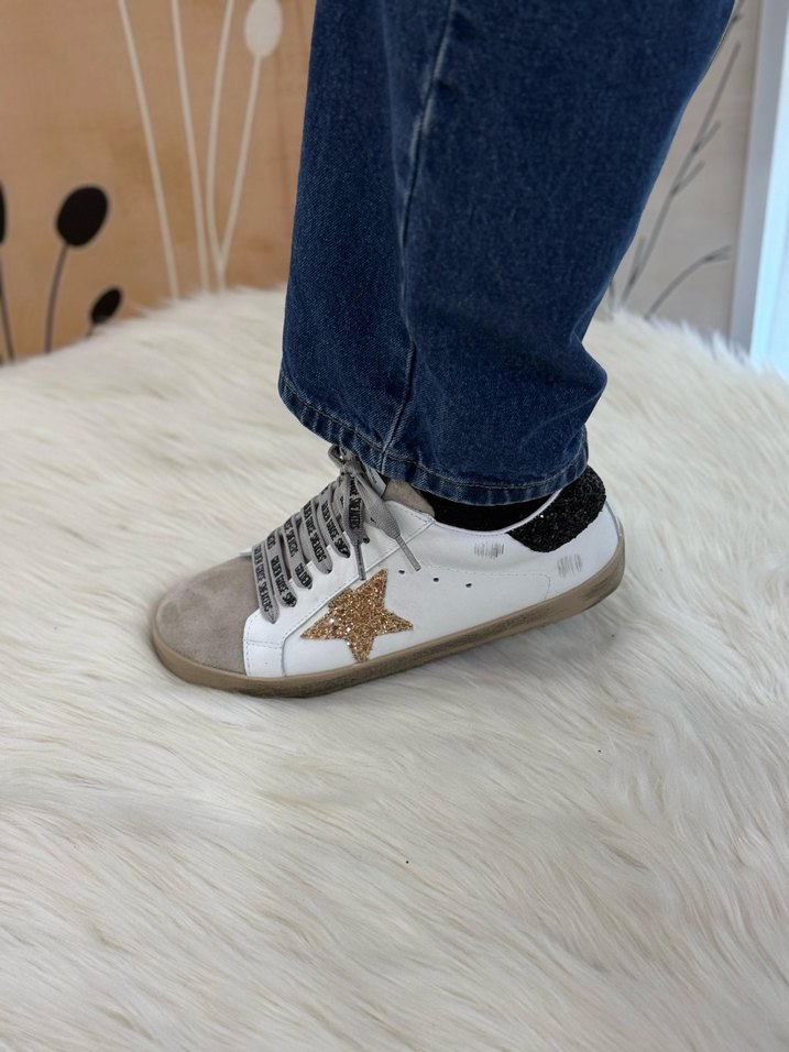 Beyaz Yıldız Detaylı Kadın Spor Ayakkabı - Görsel 3