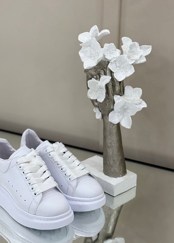 Beyaz Erkek Spor Ayakkabı - Şık ve Rahat - Görsel 4