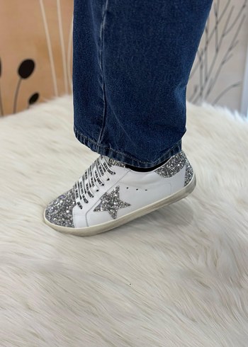 Golden Goose Deluxe universal