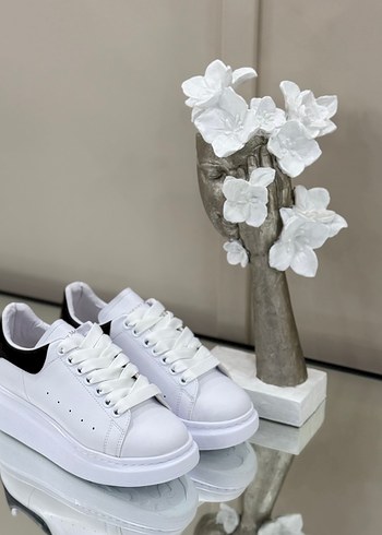 Beyaz Siyah Detaylı Erkek Spor Ayakkabısı - Görsel 2