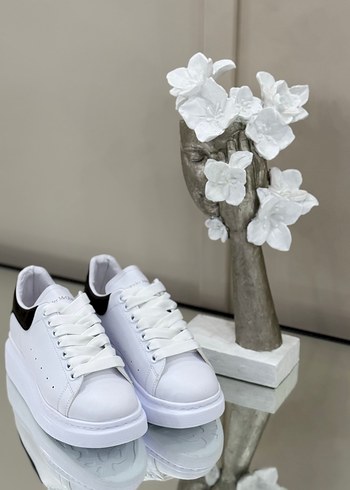 Beyaz Siyah Detaylı Erkek Spor Ayakkabısı - Görsel 3