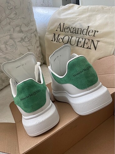 Alexander McQueen Alexander McQueen