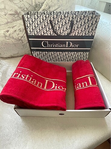 Christian Dior Havlu Seti