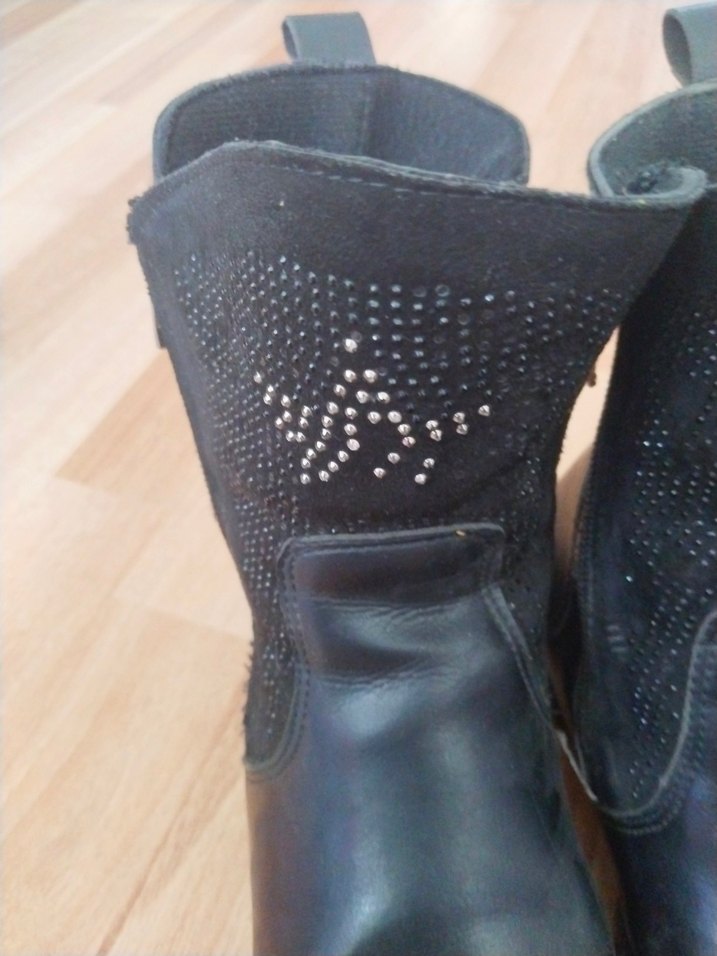 Siyah Deri Kemerli Gotik 35 no Bot - Görsel 2