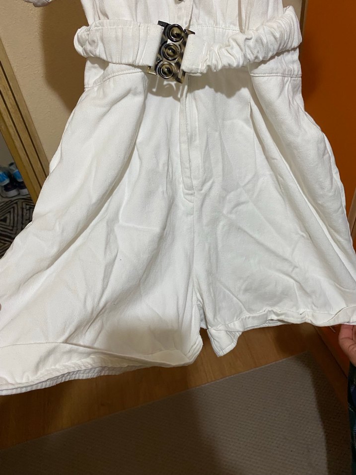 Düğmeli Beyaz Kadın Kısa Tulum - Görsel 4