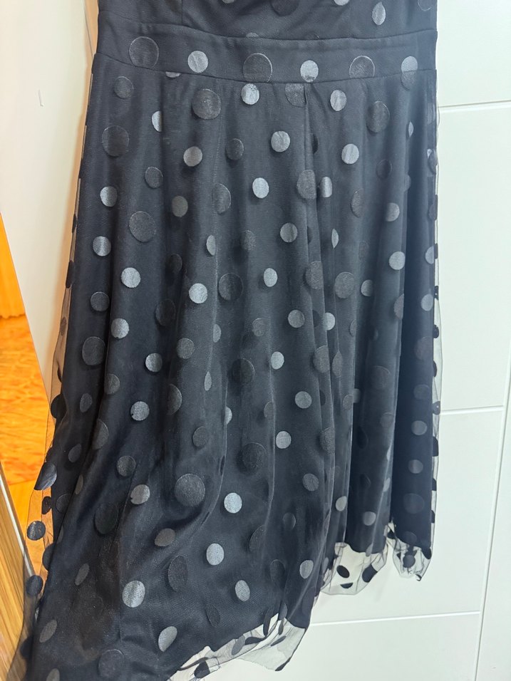 Siyah Elbise - Görsel 2