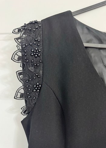 V Yakalı Siyah Midi Elbise - Görsel 2