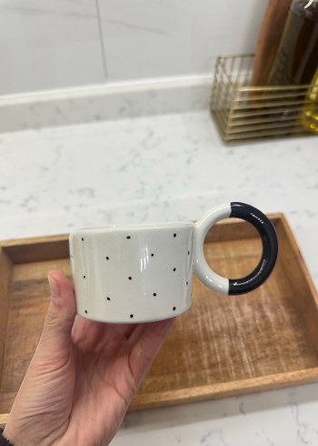 Beyaz Noktalı Siyah Kulplu Seramik Fincan - Görsel 2