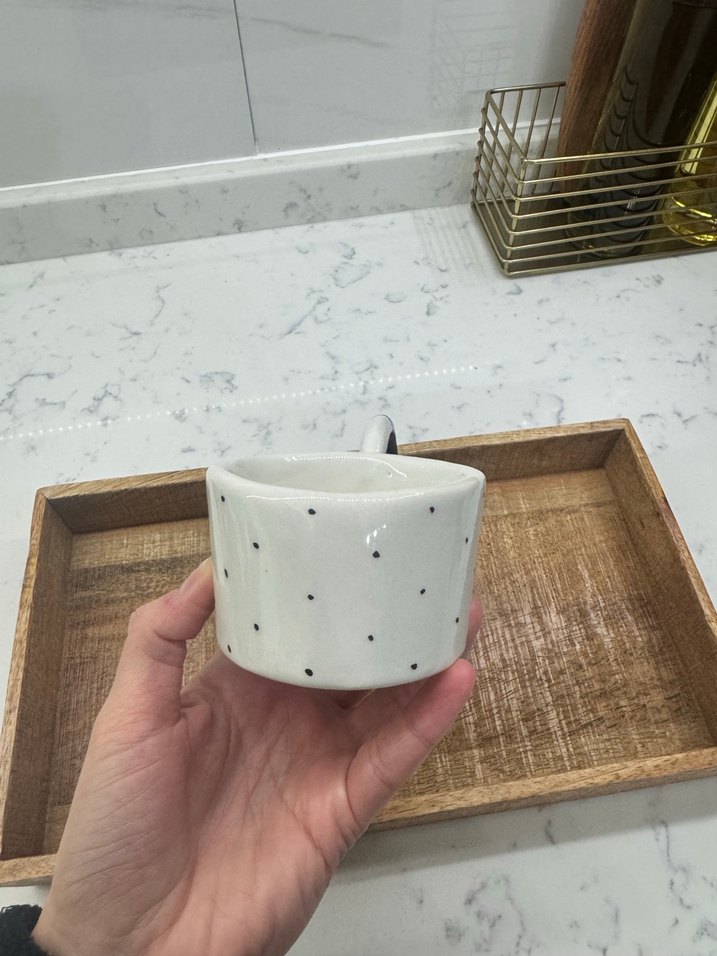Beyaz Noktalı Siyah Kulplu Seramik Fincan - Görsel 3