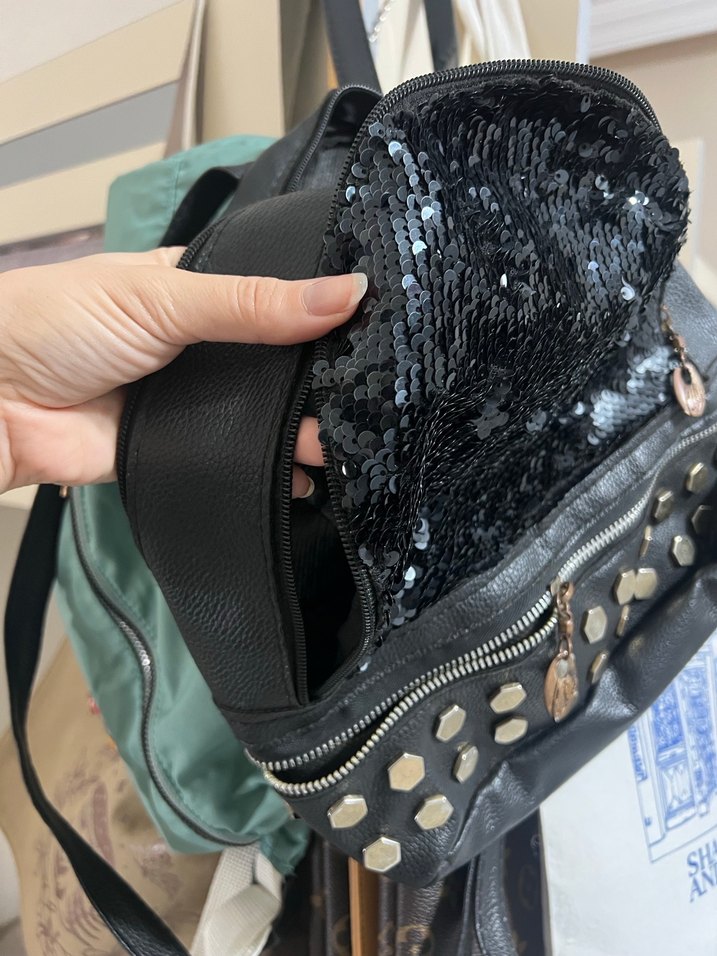 Punk Sırt Çantası Pullu - Görsel 3