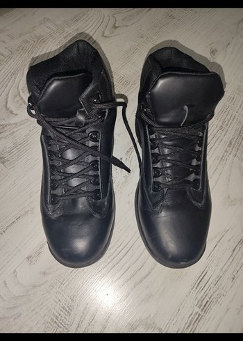 Siyah Bağcıklı kadın Kauçuk Botlar - Görsel 5