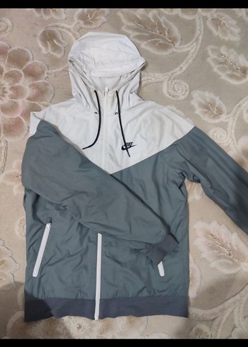 Gri Nike Kapüşonlu Erkek Rüzgarlık - Görsel 3