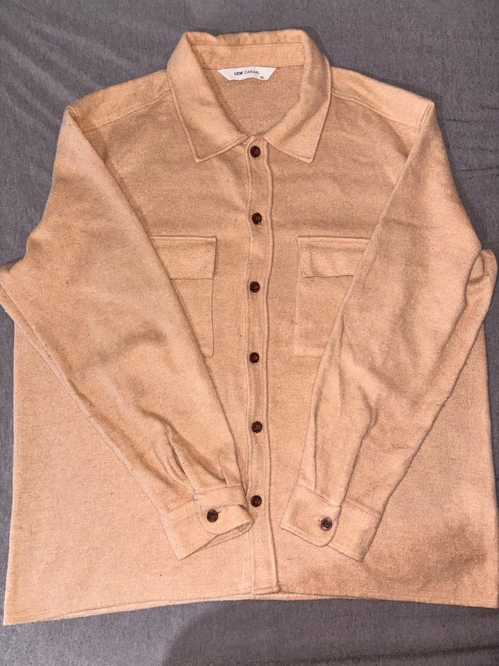 Bej Kısa Uzun Düğmeli Erkek Gömlek - Görsel 2
