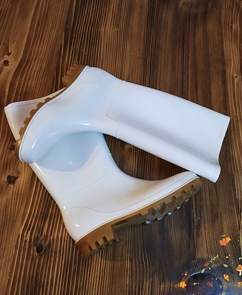 yağmur çizmesi