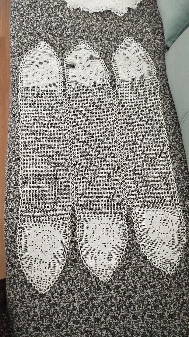 El İşi Nakışlı Beyaz Örtü - Görsel 3