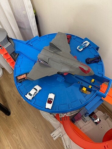 Hot Wheels Ultimate Garaj Dev Kule - Görsel 5