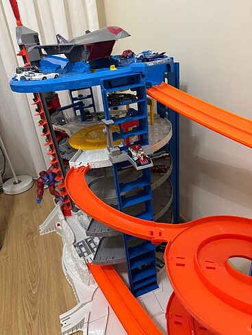 Hot Wheels Ultimate Garaj Dev Kule - Görsel 9