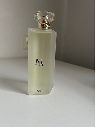 Beden Maa Althahab Spicy R-171 100 ml Dolce Gabbana The One Muadili