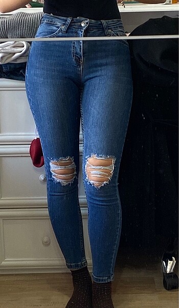 Yırtık skinny Jean