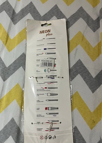 Neon Renkli Makyaj Fırça Seti - Görsel 3