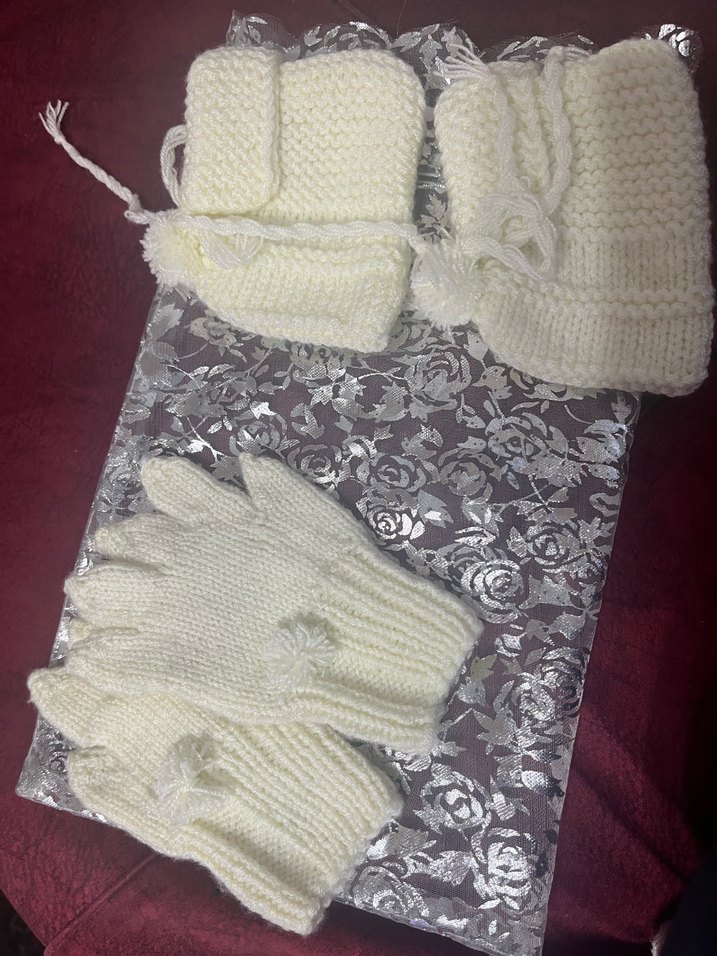 Beyaz Nakışlı Kız Çocuk Örgü Eldiven - Görsel 2