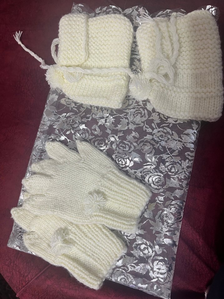 Beyaz Nakışlı Kız Çocuk Örgü Eldiven - Görsel 3