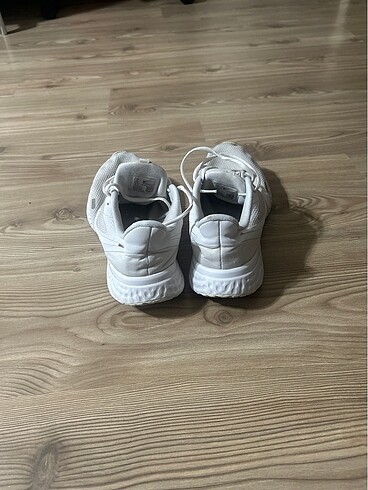 43 Beden beyaz Renk ORİJİNAL NIKE
