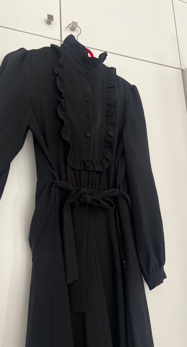 Aker Siyah Uzun Kollu Kemerli Uzun Elbise - Görsel 2