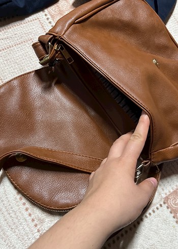 Zincir Detaylı Kahverengi Deri Kadın Çanta - Görsel 2