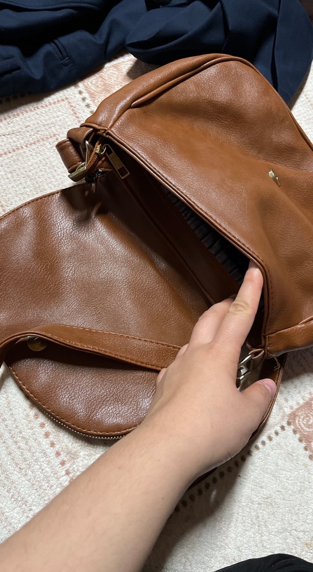 Zincir Detaylı Kahverengi Deri Kadın Çanta - Görsel 2