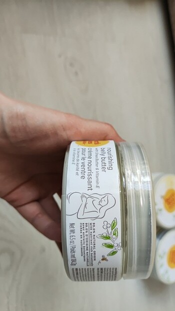 Beden Çatlak kremi (Burt's bees mama)