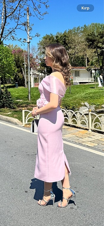 38 Beden Pembe çiçek detaylı abiye elbise
