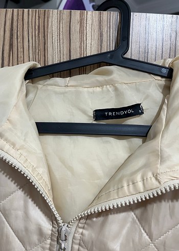 Bej Kapitone Kadın Mont - Görsel 2