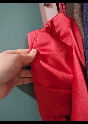 Kırmızı Drapeli Uzun Kadın Abiye - Görsel 2