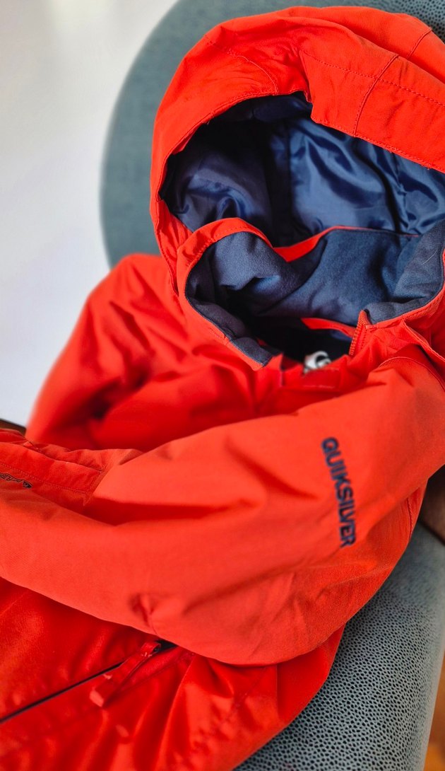 Kırmızı Erkek Çocuk Kapüşonlu Kayak Montu - Görsel 3