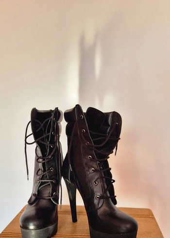 Network Kadın Siyah Deri Topuklu Bot - Görsel 8