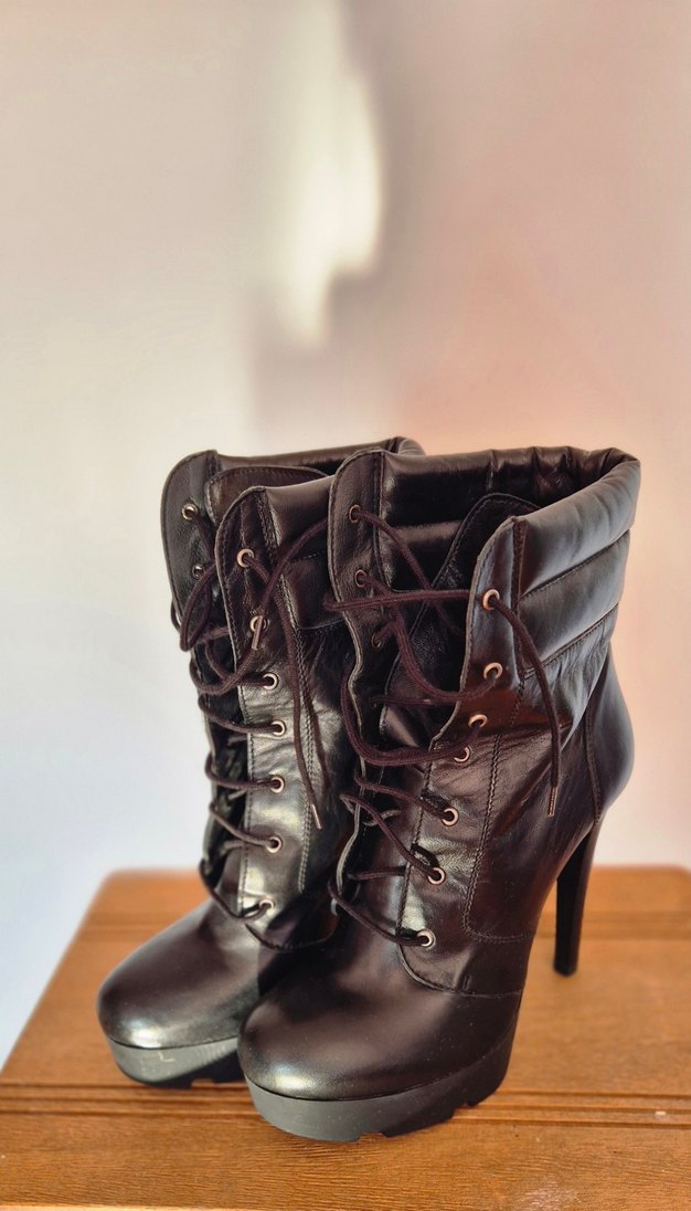 Network Kadın Siyah Deri Topuklu Bot - Görsel 4