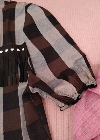 Düğmeli Püsküllü Kadın Gömlek - Görsel 2