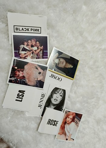 Blackpink Üyeleri ve toplu fotoğrafları 32 adet