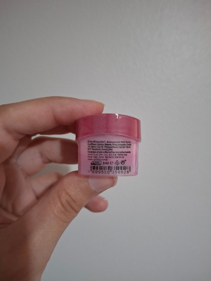 MEDİWELL ÇİLEK AROMALI DUDAK BAKIM KREMİ - Görsel 3