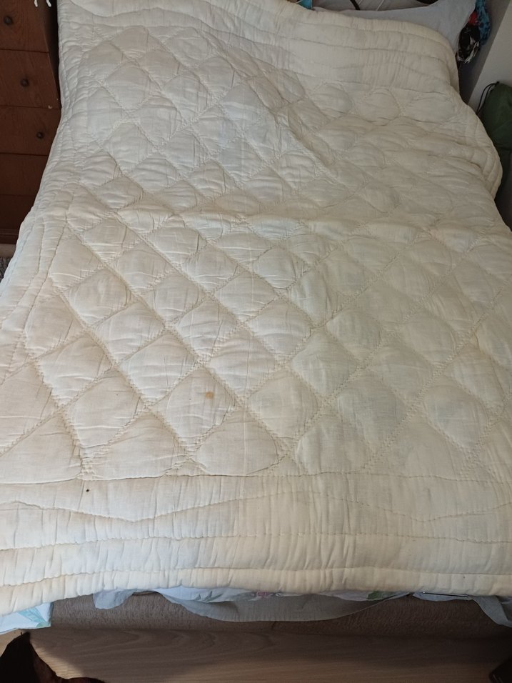 Sarı Parlak Kapitone Çift Kisilik Yün Yorgan - Görsel 2