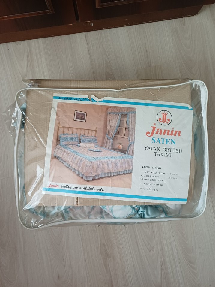 Pastel Turkuaz Düz Desen Yatak Örtüsü - Görsel 4