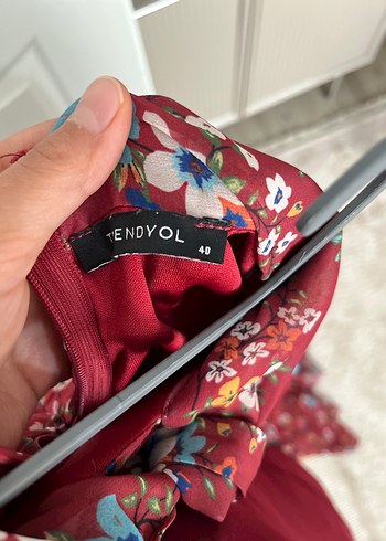 Bordo Çiçek Desenli tesettür elbise