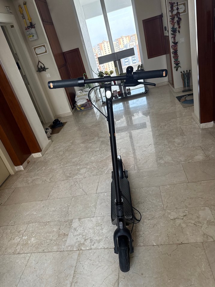 Siyah Çocuk Scooter'ı - Görsel 3