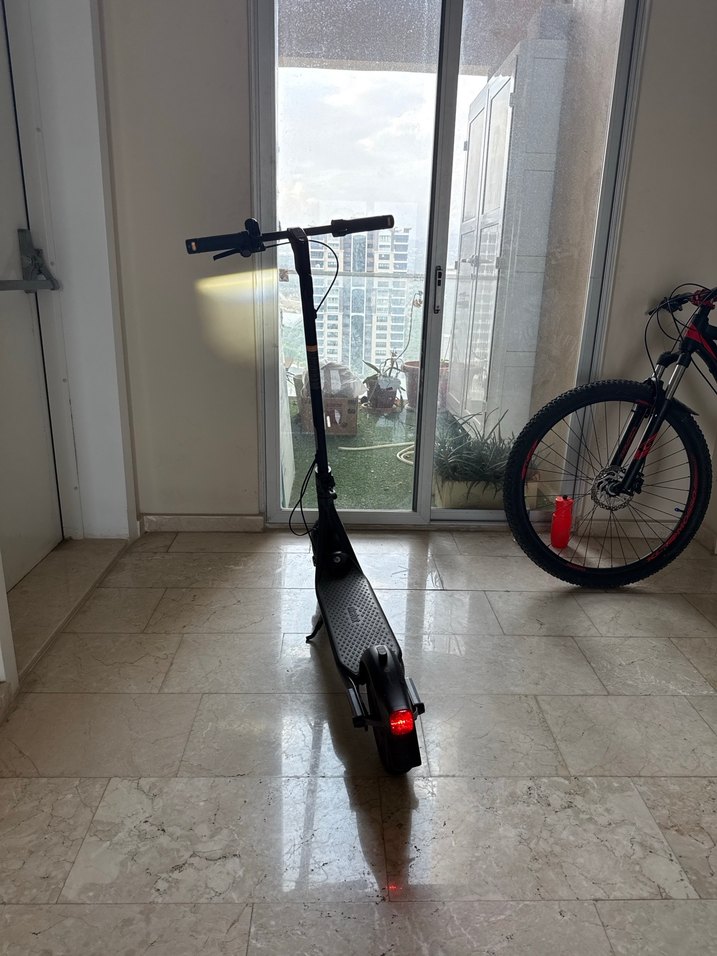 Siyah Çocuk Scooter'ı - Görsel 2