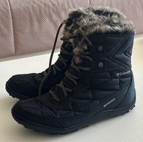 Columbia Minx Shorty III Kadın Bot